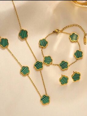 Gold-Tone Green Clover Necklace, Bracelet & Earring Set